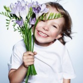 gratitude flowers girl